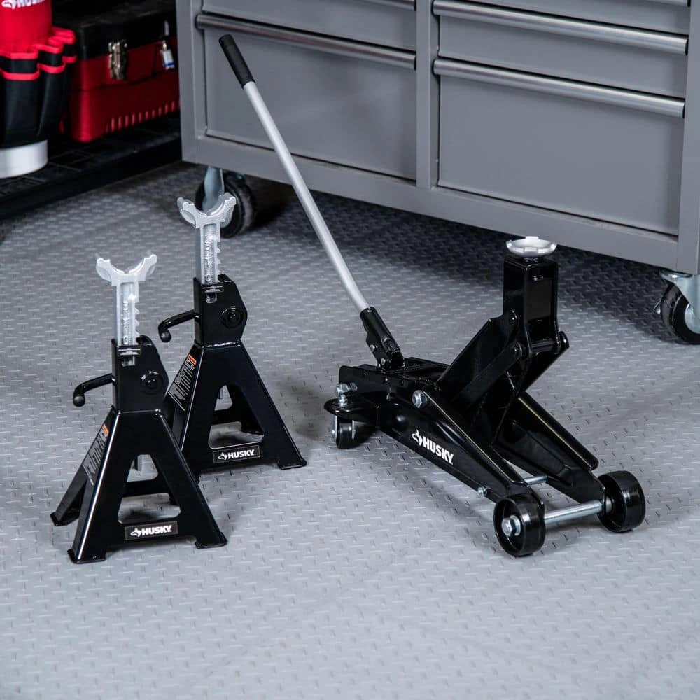Husky 3-Ton Light Duty Truck Jack And Jack Stand Pair 8 Husky 3-Ton Light Duty Truck Jack And Jack Stand Pair - Image 8