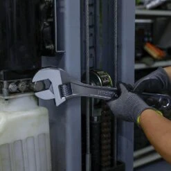 Husky 18 In. Adjustable Wrench -Husky Shop husky adjustable wrenches 90132 31 1000