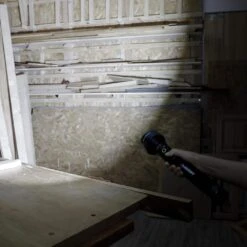 Husky 10000 Lumens Dual Power Focusing Aluminum Rechargeable Flashlight 29 Husky 10000 Lumens Dual Power Focusing Aluminum Rechargeable Flashlight -Husky Shop husky handheld flashlights 91307 31 1000