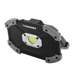 Husky 700 Lumens LED Utility Light -Husky Shop husky handheld spotlights 17fl1103 76 1000