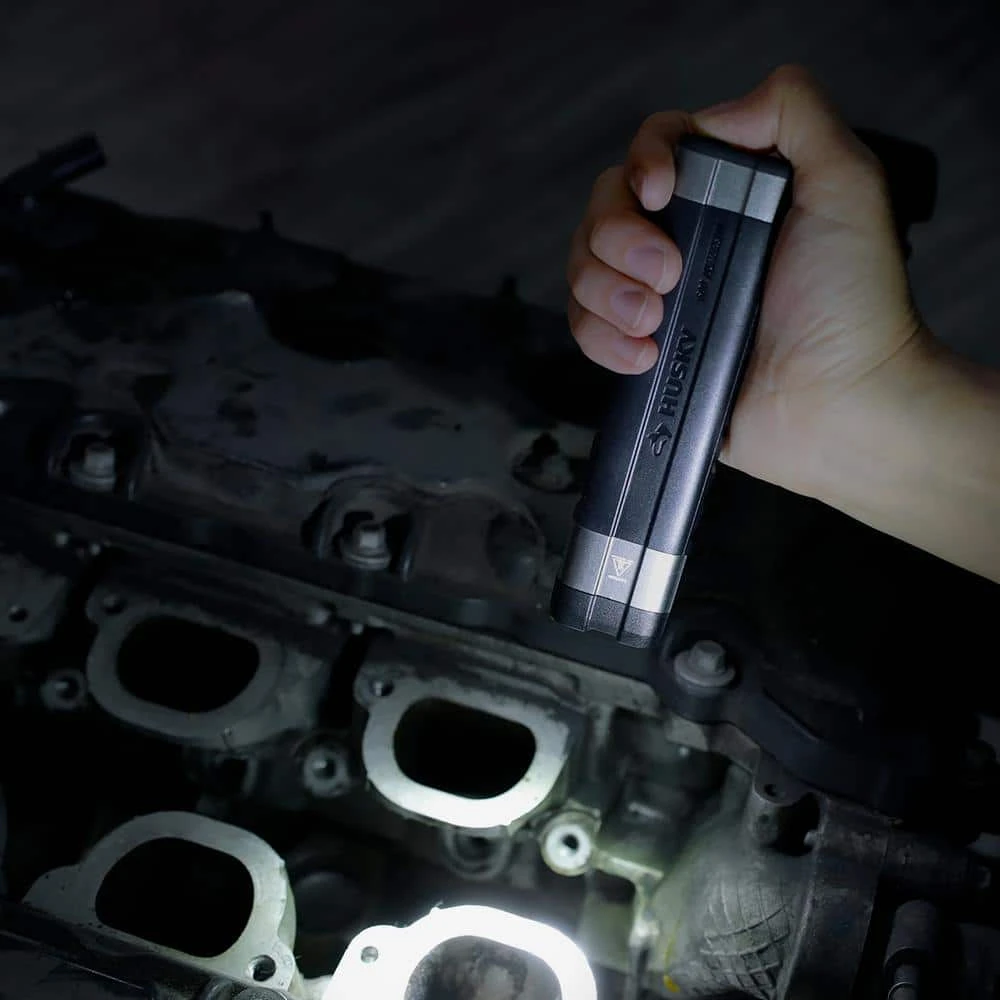 Husky 600-Lumen Compact Rechargeable Inspection Light 2 Husky 600-Lumen Compact Rechargeable Inspection Light - Image 2