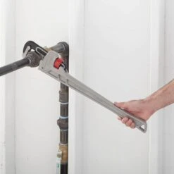 Husky 24 In. Aluminum Pipe Wrench With 2-1/2 In. Jaw Capacity -Husky Shop husky pipe wrenches wg 40a 24al a0 1000