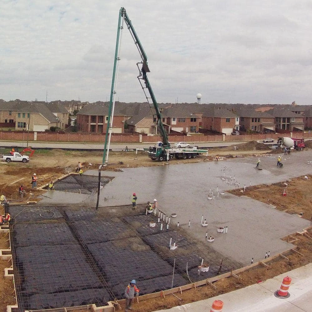 Husky 8 Ft. X 100 Ft. Black 4 Mil Plastic Sheeting 4 Husky 8 Ft. X 100 Ft. Black 4 Mil Plastic Sheeting - Image 4