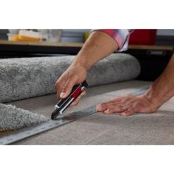 Husky 18 Mm Pro 7-Point Snap Blade Knife With 3 Black Blades -Husky Shop husky utility knives rk7b hus 31 1000