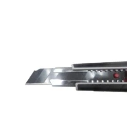 Husky 18 Mm Pro 7-Point Snap Blade Knife With 3 Black Blades -Husky Shop husky utility knives rk7b hus 44 1000