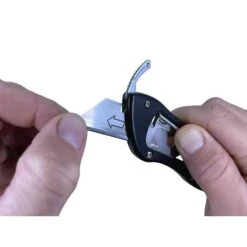 Husky Retractable Utility Knife (4-Blades) -Husky Shop utility knives 9044 4f 1000